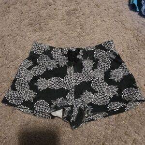 Toddler Black Pineapple Print Shorts